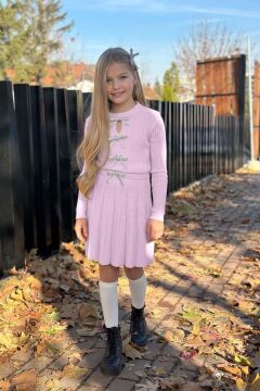 Kız Çocuk Bisiklet Yaka Önden Kurdela Detaylı Kazak Pliseli Triko Pembe Etekli Takım