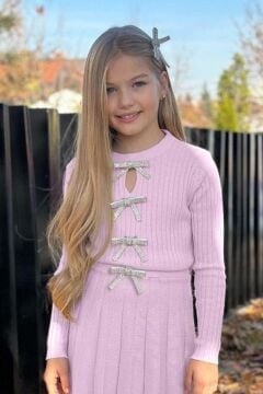 Kız Çocuk Bisiklet Yaka Önden Kurdela Detaylı Kazak Pliseli Triko Pembe Etekli Takım