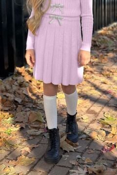 Kız Çocuk Bisiklet Yaka Önden Kurdela Detaylı Kazak Pliseli Triko Pembe Etekli Takım