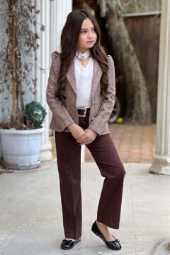 Kız Çocuk Yakası Açık Ve Taş Detaylı Bluz Ekose Çizgi Blazer Ceket Kemerli Kahverengi Alt Üst Takım