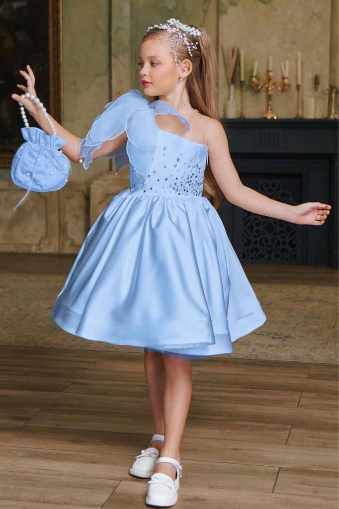 Kız Çocuk Göğsü İnci Taş İşlemeli Tek Omuz Şeffaf Askılı Eteği Kabarık Mavi Abiye