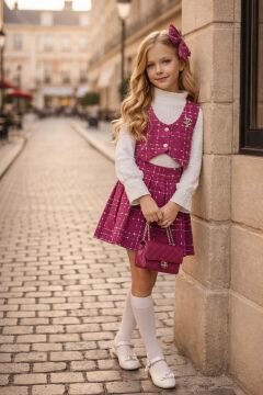 Kız Çocuk Boğazlı Yaka ve İspanyol Kol Bluz Kare Çizgili Triko Pembe Etekli Takım