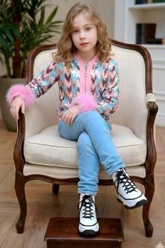 Kız Çocuk Pullu Zikzak Desenli Kürklü Ceket ve Kot Pantolon Pembe Alt Üst Takım