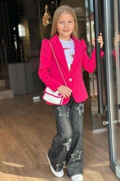 Kız Çocuk Baskılı T-shirt Bol Kesim Yıldız Detaylı Jean Pantolon Fuşya Blazer Ceket Alt Üst Takım