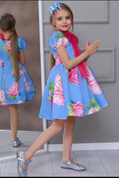 Kız Çocuk Çiçek Baskılı Yakası Transparan Fiyonk Detaylı Mavi Elbise