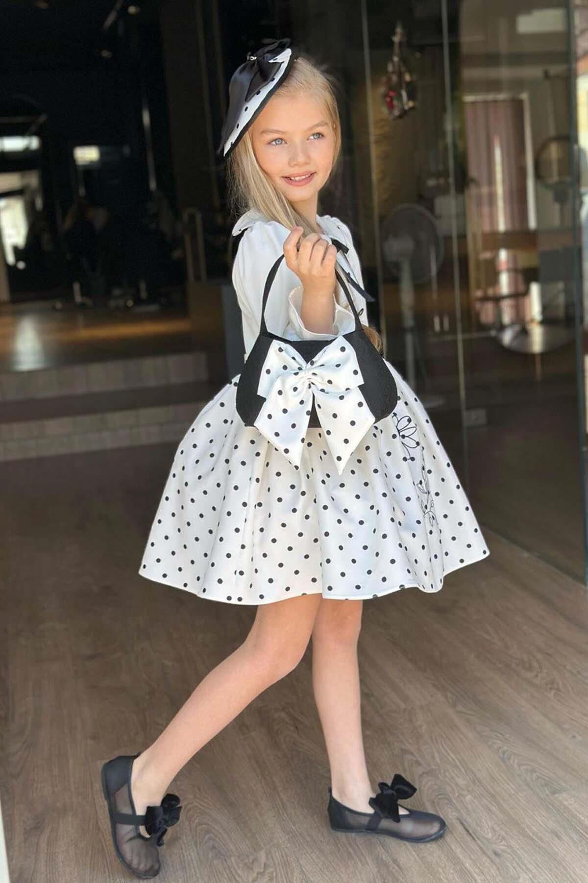 Kız Çocuk Bebe Yakalı Eteği Benekli Nakış İşlemeli Beyaz Elbise