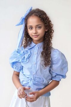 Kız Çocuk Balon Kol Üzeri Boydan Taş İşleme Asimetrik Kesim Mavi Gömlek Çiçek Motifli Etekli Takım