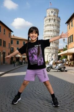 Kız Çocuk Üzeri Yazı ve Wednesday Karakter Baskılı T-Shirt Lila Şortlu Takım