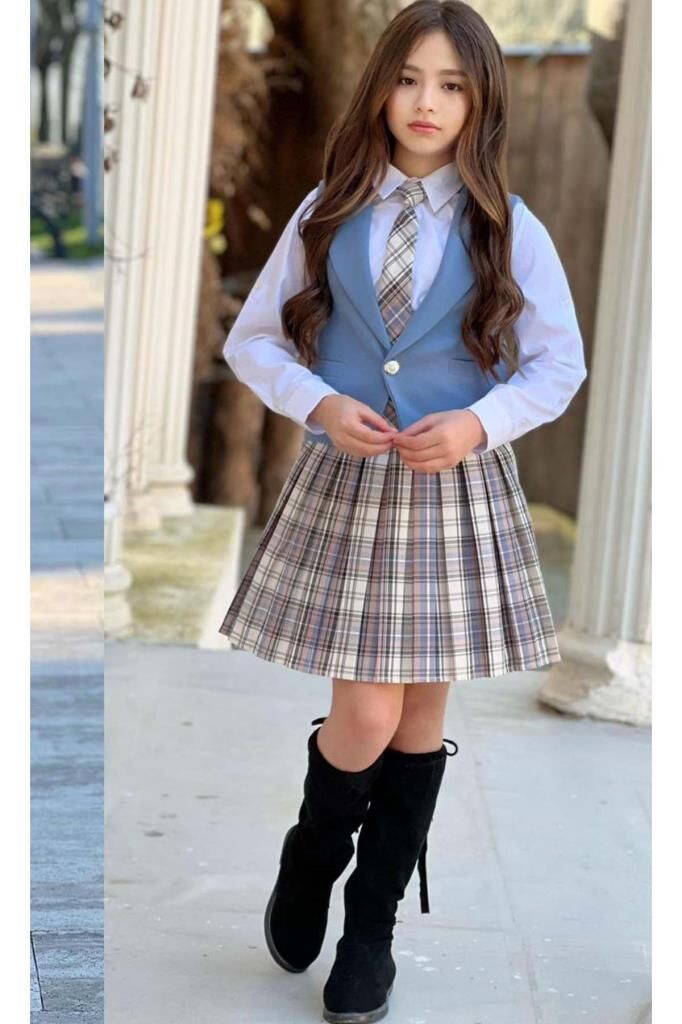 Kız Çocuk Gümüş Düğme Detaylı Mavi Yelek Gabardin Gömlek Kravatlı Ekose Çizgili Etekli Takım