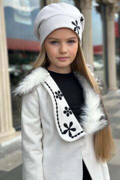 Kız Çocuk Yakası Kürk ve Yonca Detaylı Etekli Ekru Kaşe