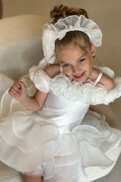 Kız Çocuk Madonna Yaka Beli Kabarık Fırfırlı Beyaz Abiye