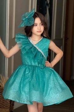 Kız Çocuk Omuzdan Göğse Fırfır Detaylı Taş İşlemeli Üzeri Simli Kabarık Abiye