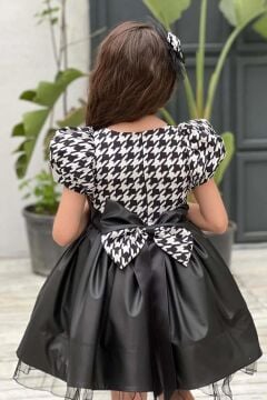 Kız Çocuk Bisiklet Yaka Üzeri Kazayağı Baskılı Beli Kemerli Balon Kollu Deri Etekli Siyah Abiye