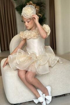 Kız Çocuk Madonna Yaka Beli Kabarık Fırfırlı Bej Abiye