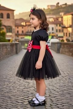 Kız Çocuk Bisiklet Yaka ve İnci İşlemeli Eteği Astarlı ve Simli Siyah Abiye