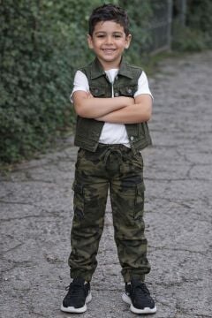 Erkek Çocuk Kolsuz Jean Ceket Never Yazı Detaylı T-Shirt Karo Cepli Kamuflaj Desenli Alt Üst Takım