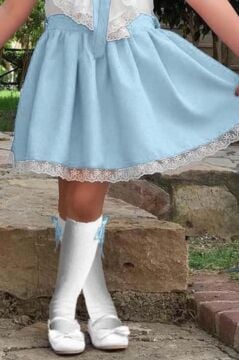 Kız Çocuk V Yaka Omuzları ve Etek Ucu Dantel İşlemeli Mavi Elbise