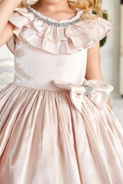 Kız Çocuk Göğsü Taş İşlemeli ve Fırfır Detaylı Krem Abiye