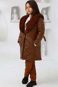 Kız Çocuk Yakası Kürk ve Taş Düğme Detaylı Kahverengi Deri Alt Üst Takım
 Kaban Mont