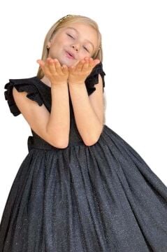 Kız Çocuk Üzeri Simli ve Omuzlar Fırfır Detaylı Kolsuz Siyah Abiye