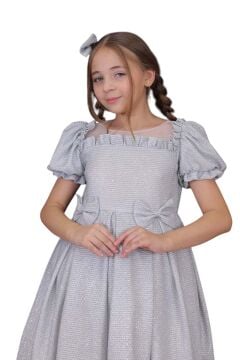 Kız Çocuk Kare Yaka Şeffaf Tüllü Omuzları Fırfırlı Beli Fiyonk Detaylı Üzeri Simli Gri Abiye