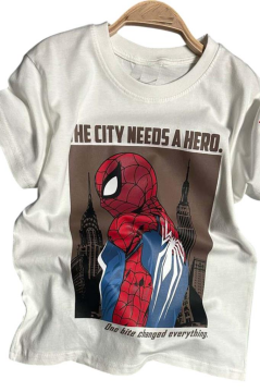 Erkek Çocuk Örümcek Adam Karakter ve Yazı Baskılı T-shirt İp Detaylı Kahverengi Şortlu Takım