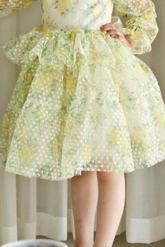 Kız Çocuk Omuzları ve Beli Fırfırlı Puantiye Detaylı Şeffaf Tül Çiçek Desenli Kabarık Sarı Elbise