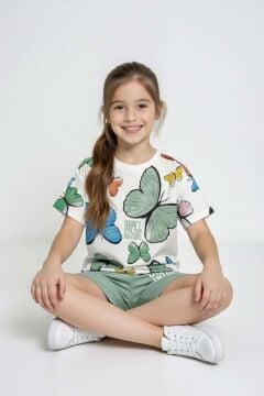 Kız Çocuk Üzeri Renkli Kelebek Baskılı Penye T-Shirt Yazı Baskılı Yeşil Şortlu Takım