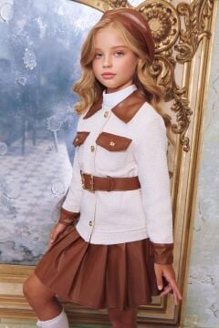 Kız Çocuk Boğazlı Yaka Saten Bluz Deri Detaylı Kemerli Ceket Pliseli Deri Taba Etekli Takım