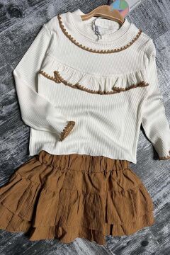 Kız Çocuk Bebe Yaka Göğsü Fırfırlı Fitilli Slim Kazak Üzeri Katkat Pliseli Kahverengi Etekli Takım