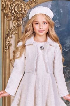 Kız Çocuk Bilekleri Tüylü Kare Desenli Hırka Göğsünde Elmas Taş Detaylı Kolsuz Beyaz Chanel Elbise