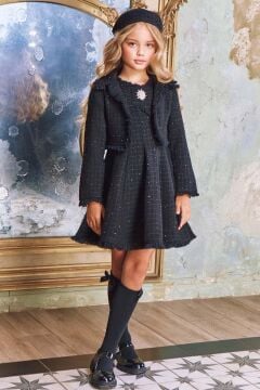 Kız Çocuk Bilekleri Tüylü Kare Desenli Hırka Göğsünde Elmas Taş Detaylı Kolsuz Siyah Chanel Elbise