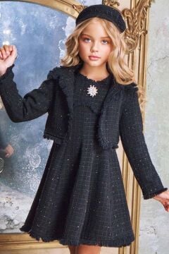 Kız Çocuk Bilekleri Tüylü Kare Desenli Hırka Göğsünde Elmas Taş Detaylı Kolsuz Siyah Chanel Elbise
