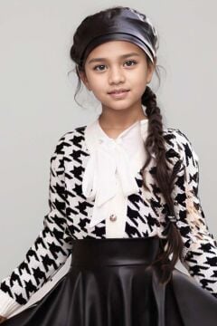 Kız Çocuk Yakadan Bağlamalı Gömlek Triko Hırka Siyah Deri Etekli Takım