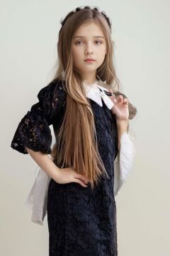 Kız Çocuk Cepli Blazer Ceket Dantelli Çiçek Işlemeli Bebe Yakalı Siyah Elbise