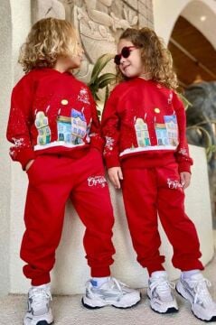 Kız Erkek Çocuk Kar Tanesi ve Bina Digital Baskılı Yazı Detaylı Christmas Kırmızı Eşofman Takım