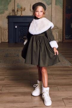 Kız Çocuk Peluş Şal ve Bileklik Detaylı Şapkalı Süet Haki Abiye