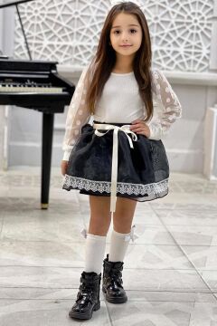 Kız Çocuk Kolları Puantiye ve Şeffaf Tül Detaylı Beyaz Kazak Üzeri Güpür Tüllü Saten Etekli Takım