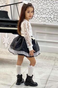 Kız Çocuk Kolları Puantiye ve Şeffaf Tül Detaylı Beyaz Kazak Üzeri Güpür Tüllü Saten Etekli Takım