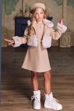 Kız Çocuk Yakası ve Kol Uçları Peluş Detaylı Ceket Kalın Asklı Süet Kolsuz Bej Elbise