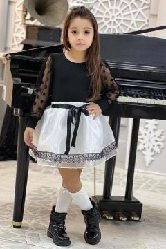 Kız Çocuk Kolları Puantiye ve Şeffaf Tül Detaylı Siyah Kazak Üzeri Güpür Tüllü Saten Etekli Takım