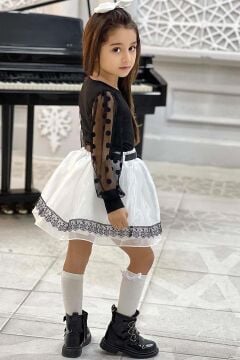 Kız Çocuk Kolları Puantiye ve Şeffaf Tül Detaylı Siyah Kazak Üzeri Güpür Tüllü Saten Etekli Takım