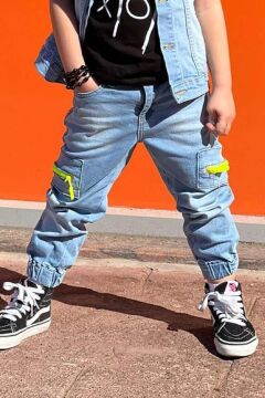 Erkek Çocuk Sırt Baskılı Sıfır Kol Jean Ceket Xox Detaylı T-shirt Jean Alt Üst Takım