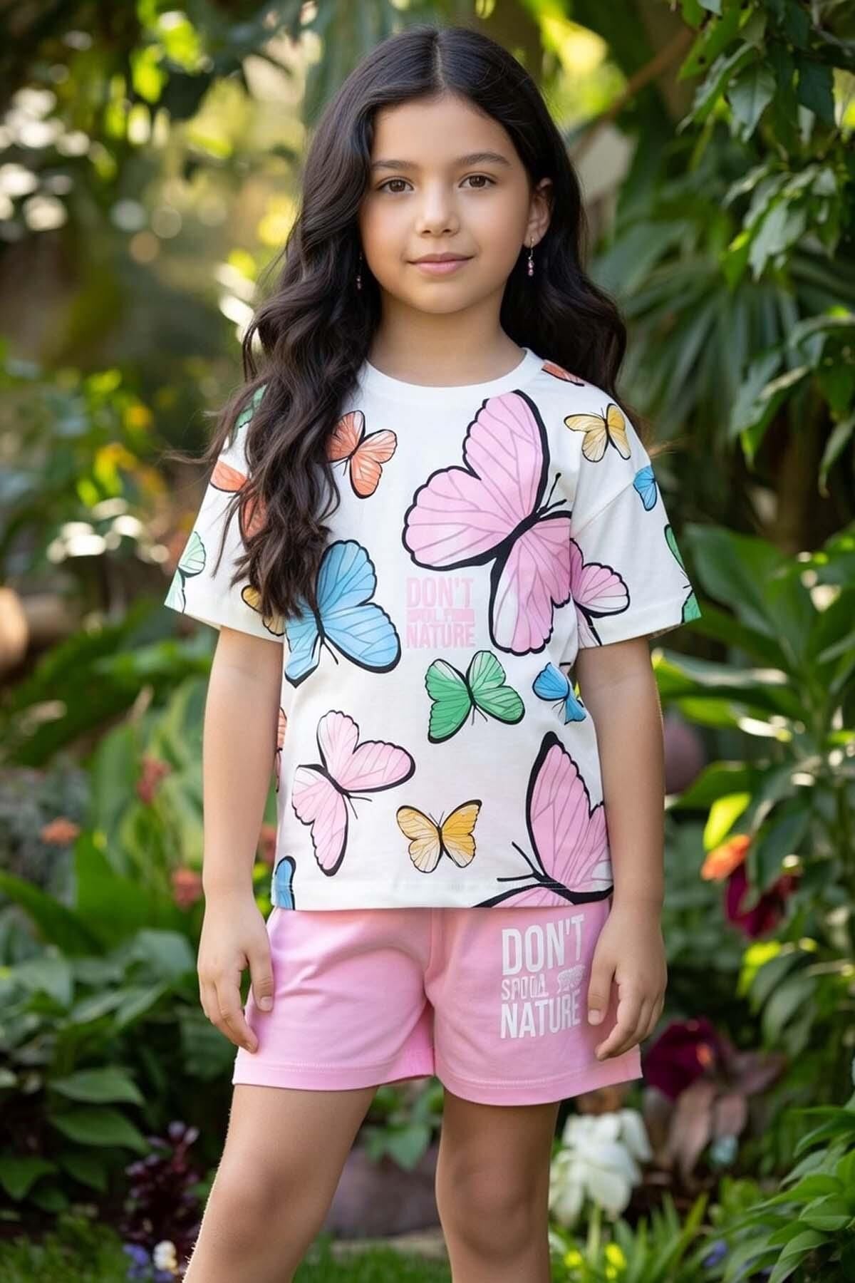 Kız Çocuk Üzeri Renkli Digital Kelebek Baskılı T-shirt Pembe Şortlu Takım