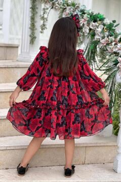 Kız Çocuk Yakası ve Omuzları Fırfır Detaylı Çiçek İşlemeli Pliseli Kırmızı Elbise