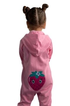 Kız Bebek Strawberry Yazı ve Arkasında Çilek İşlemeli Fermuarlı Pembe Tulum