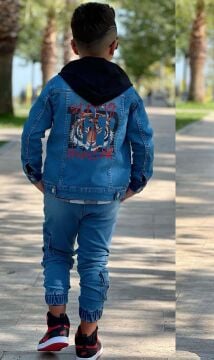 Erkek Çocuk Ekose Kapşonlu Siyah Oduncu Gömlek Sırtı Tiger Desen Ceket Kot Alt Üst Takım