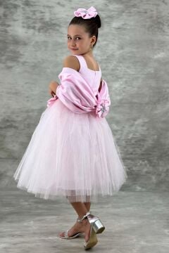Kız Çocuk Kare Yaka Sıfır Kol Eteği Tüllü Kabarık Saten Kolluk Detaylı Pembe Abiye