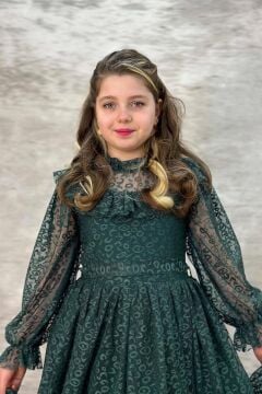 Kız Çocuk Kolları ve Yakası Şeffaf Tül ve Fırfır Detaylı Yeşil Elbise