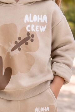 Kız Çocuk Digital Çiçek Baskı ve Aloha Crew Yazı Detaylı Bej Eşofman Takım
